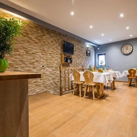 Farmház Goscinne Ava Gliczarów